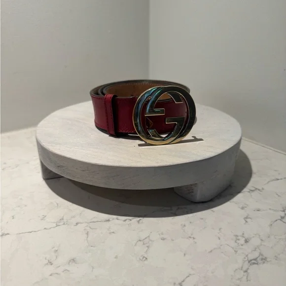 Red Authentic Gucci Belt with Double G Emblem - Picture 4 of 14